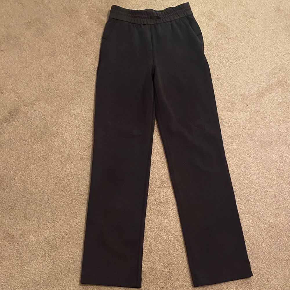 LULULEMON black soft-streme pants